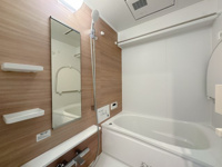 【浴室】 | レークサイド野多目☆仲介手数料無料☆ | 充分なスペースを確保したゆったりお風呂。疲れを癒すのはもちろん、家族のコミュニケーションにも最適の場所♪今日の出来事を話しましょう！