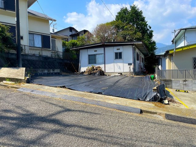 【外観】 | ◇◆秦野市東田原 売地◆◇ | 敷地面積約79坪のゆとりある空間。現況古家ありです。