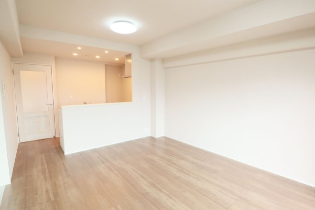 【居間・リビング】 | コスモ小戸☆仲介手数料無料☆