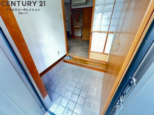 大庄北5丁目2階建貸家のエントランス