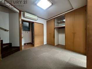 大庄北5丁目2階建貸家の居間