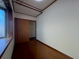 大庄北5丁目2階建貸家の居間