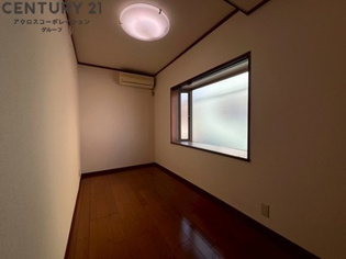 大庄北5丁目2階建貸家の寝室