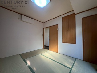 大庄北5丁目2階建貸家の寝室