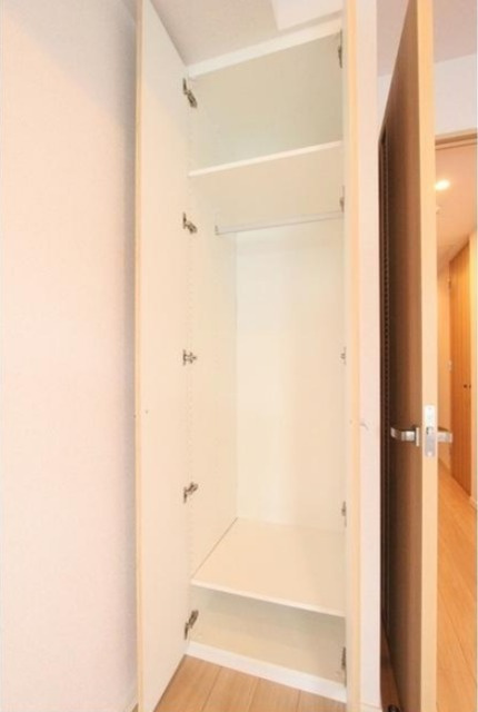 コンフォリア三田EASTの収納