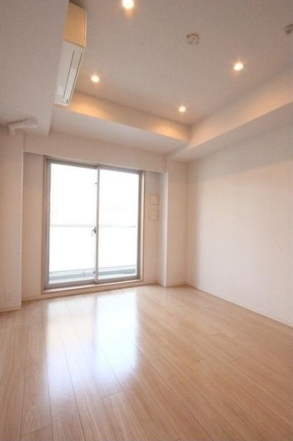 コンフォリア三田EASTの居間・リビング