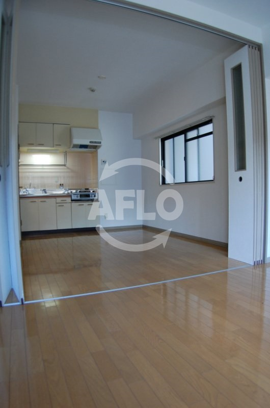 かがせビル　堀江小学校区の居間・リビング|かがせビル　リビング・ダイニングスペース