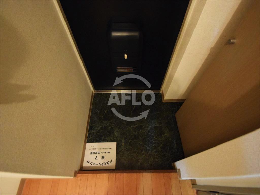 かがせビル　堀江小学校区の玄関|かがせビル　玄関