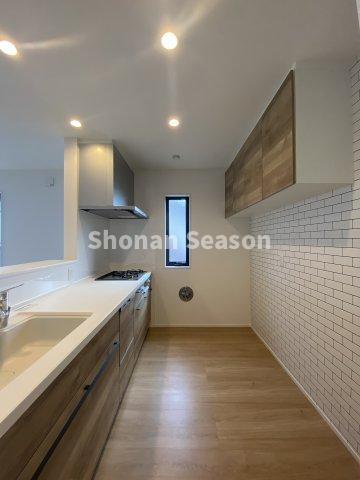 【収納】 | 豊富な収納があり、キッチン周りが片付きやすいですよ♪