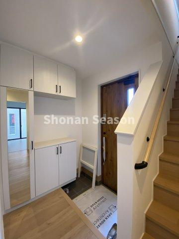 【玄関】 | 玄関周りがスッキリ片付きお客様を招きやすいお住まい！