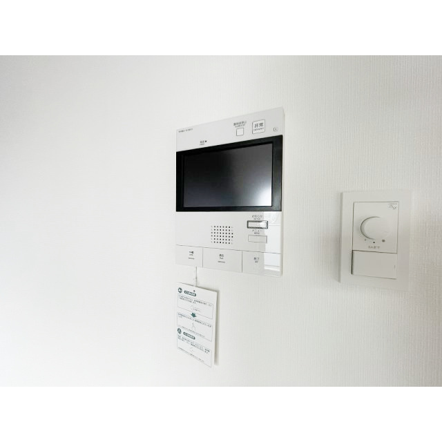 オープンブルーム川口並木の内装|明るい色調の室内です