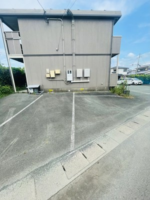 橋本アパートの駐車場