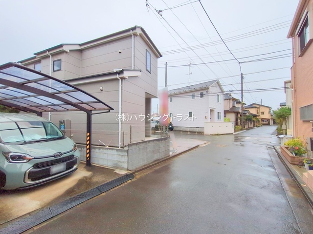 仲介手数料無料　KEIAI GRACE 所沢市上新井３１期の前面道路含む現地写真