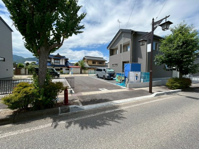 土地　須坂市墨坂南３丁目の外観|前面道路から入口