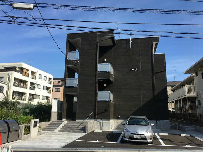 リブリ・藤沢川名の駐車場