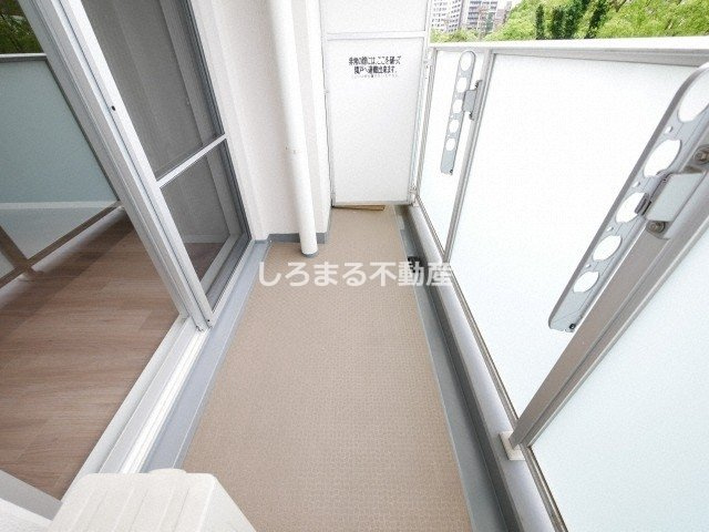 ハビテ靱センターコートのバルコニー