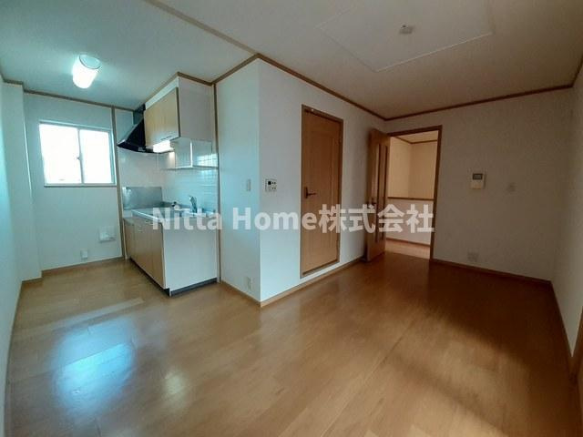 フロレスタ　Ⅱの居間・リビング|リビングは１０．５帖です◇