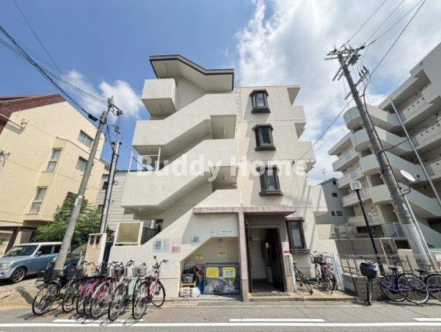 美里マンションの外観