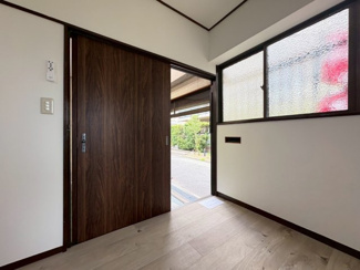 【玄関】 | 豊中市大黒町3丁目貸家