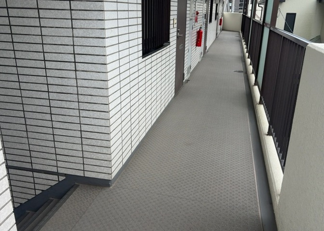 【内装】 | ダイホ―プラザ相模原 | 共用部分は、一棟の建物に住む区分所有者全員が共同で所有するとし、共用部分の管理、補修などは、区分所有者で形成される管理組合が行います。個人の判断で勝手に変更することはできませんので覚えておきましょう。