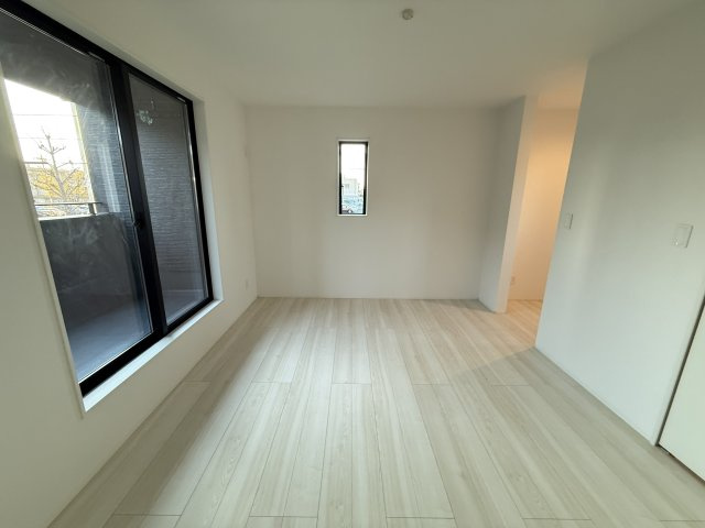 グラファーレ前橋市南町４期　新築戸建ての洋室|２階洋室1です