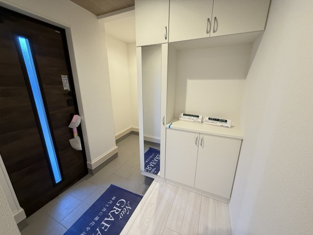 グラファーレ前橋市南町４期　新築戸建ての玄関|おしゃれな玄関です。収納も沢山ご用意しています。
