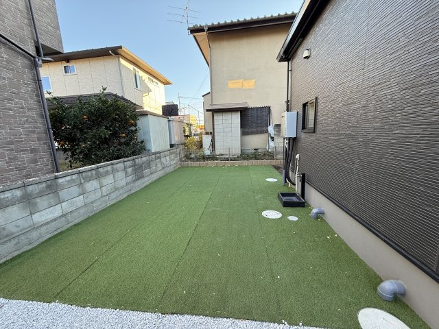 グラファーレ前橋市南町４期　新築戸建ての庭|ちょっとしたお庭付きです♪お家バーベキューなどもできる広さです。