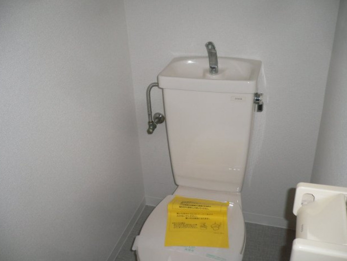 レックビルのトイレ