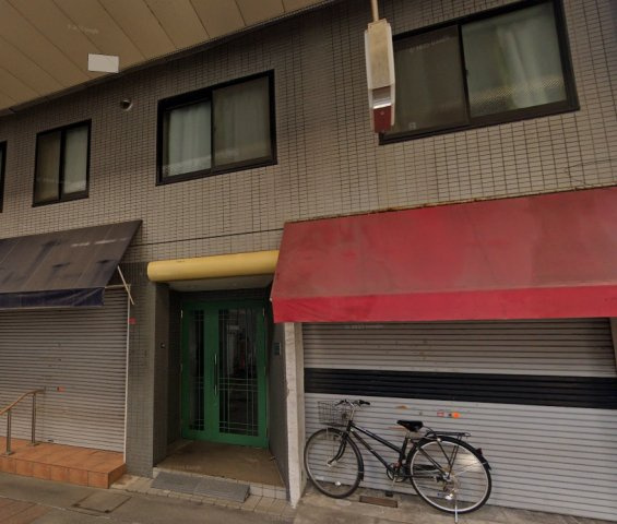 レックビルの外観