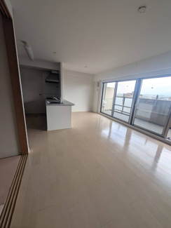 【居間・リビング】 | ネバーランド泉大津