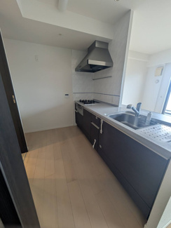 【キッチン】 | ネバーランド泉大津