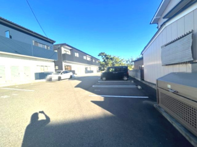 【駐車場】 | ピース・リブリスB