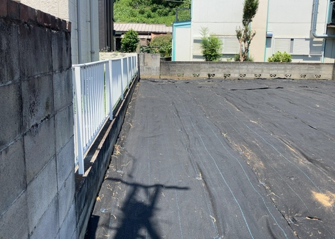 【外観】 | 家を建てる前提で土地を探している場合、地盤の丈夫さは譲れない条件の一つです。地盤が脆弱だと追加工事が必要となります。また、過去に地盤沈下や液状化現象を起こした土地は、できるだけ避けた方がいいでしょう。