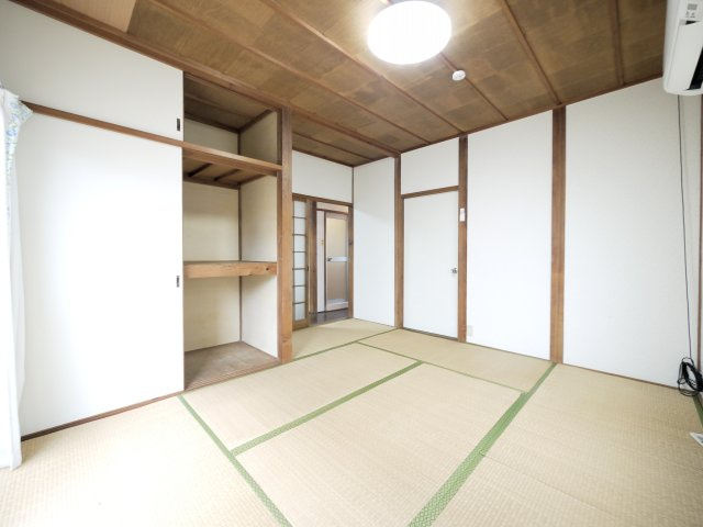 高柳西町貸家の和室