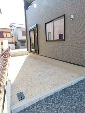 稲沢市平和町西光坊宮西の新築一戸建の庭|◇庭◇　　ガーデニングなどが楽しめる広い庭付き♪　　