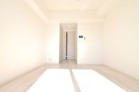 ライジングメゾン新大阪サウスの居間・リビング