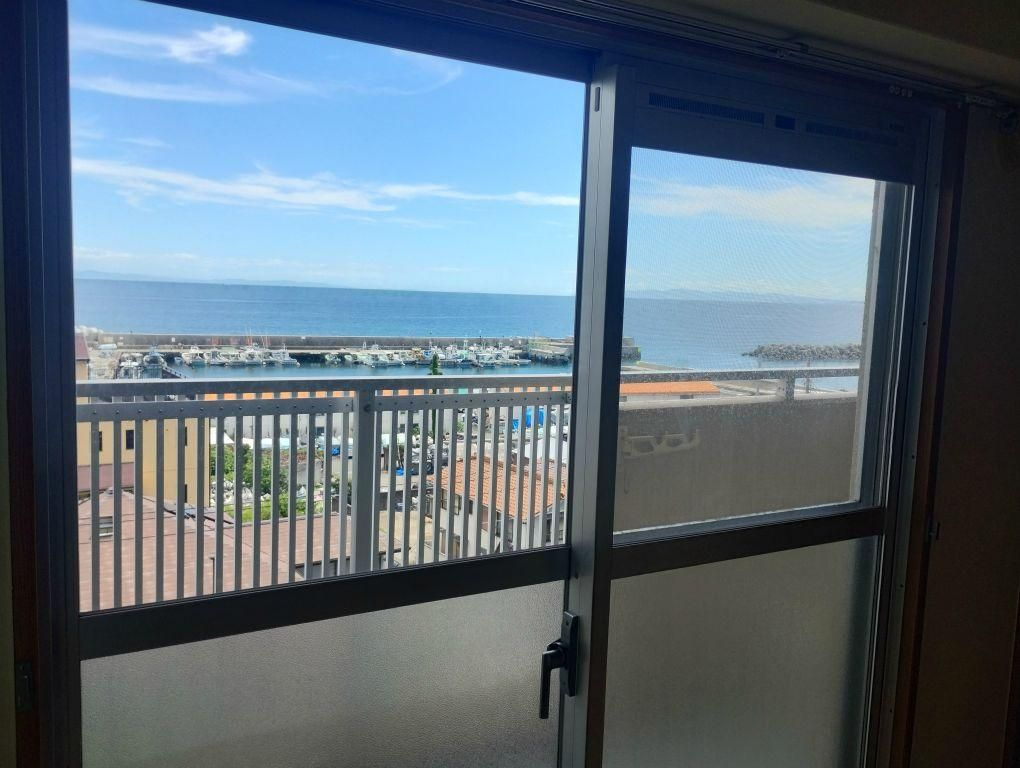 オスプリー塩屋のバルコニー