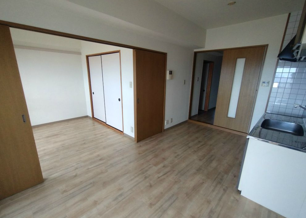 オスプリー塩屋の居間・リビング