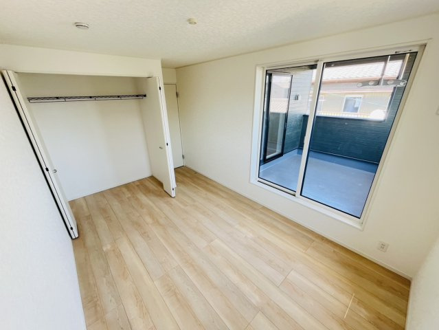 刈谷市小垣江町鴻田2-3、2-5、7-7『仲介手数料無料』新築戸建て　の洋室