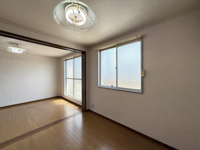 【洋室】 | ヴィラナリー浜