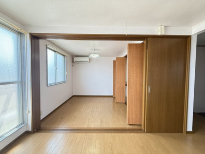 【居間・リビング】 | ヴィラナリー浜