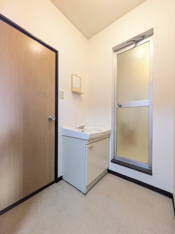 レ・ジュメル Ａの洗面所