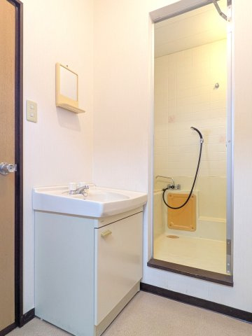 レ・ジュメル Ａの独立洗面台