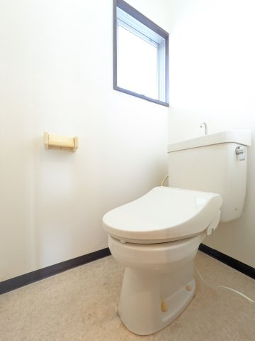 レ・ジュメル Ａのトイレ