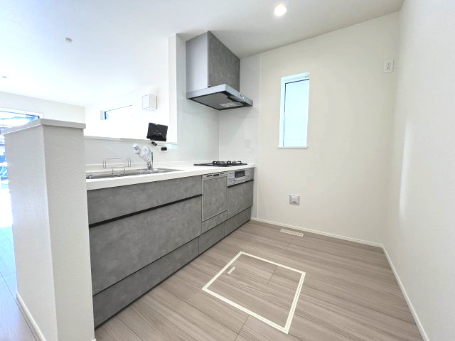 あきる野市野辺　新築戸建全5棟のキッチン|お料理好きに嬉しいシステムキッチン！