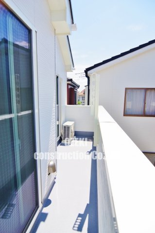 Kolet越谷大沢のバルコニー