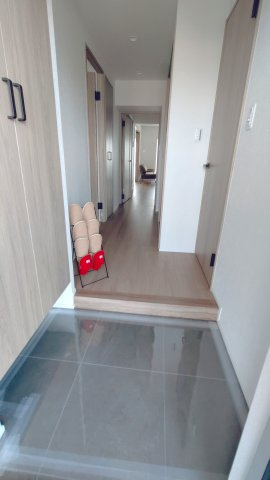 東大阪サンハイツの玄関