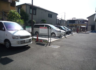 【駐車場】