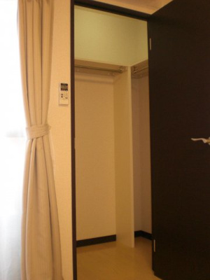 【その他】 | レオネクストサイレントⅡ | 広々ウォークインクローゼット☆