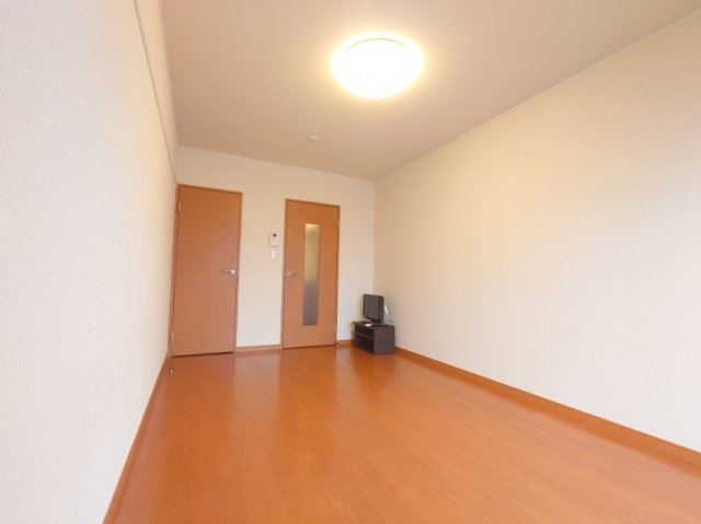 レオパレスｓｋｙの居間・リビング|ゆったり過ごせる居間です